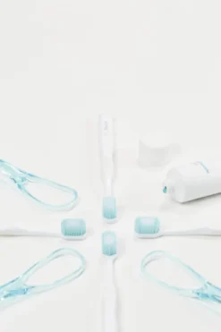 Bluem Toothbrush Day To Day (1 stuk)
