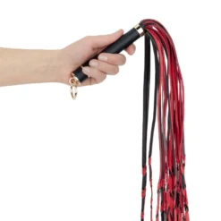 Easytoys Fetish Collection – Crimson Braided Flogger Zwart, Rood (1 stuk)