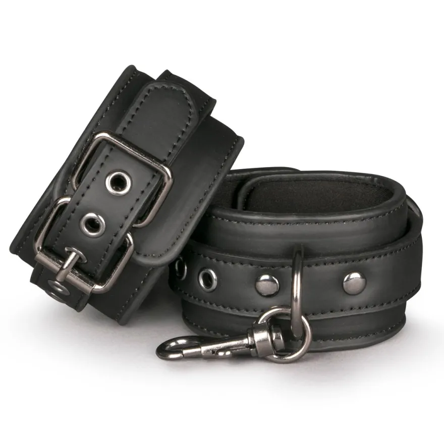 Easytoys Fetish Collection – Faux Leather Handcuffs Zwart (1 stuk)