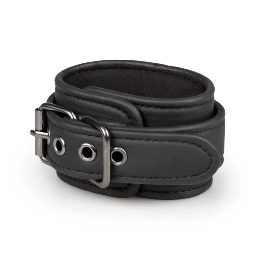 Easytoys Fetish Collection – Faux Leather Handcuffs Zwart (1 stuk)