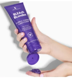 Lee Stafford Beach blondes purple toning conditioner (250 ml)