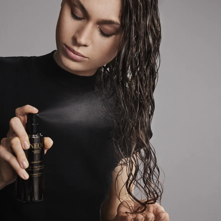 NEQI Diamond Glass Styling Spray Curly (180 ml)
