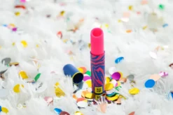 Romp By Womanizer Lipstick Neon Roze (1 stuk)