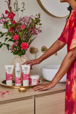 Therme Blooming Selfcare Shower Satin (200 ml)