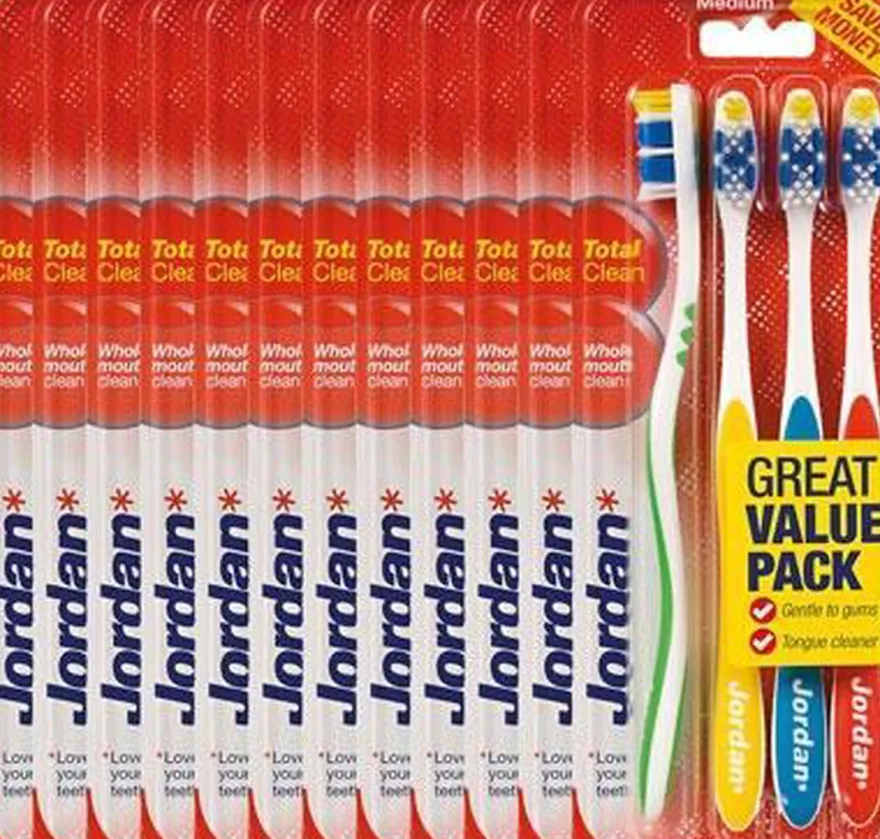 12x Jordan Tandenborstel TotalClean Medium 4-pack (4 stuks)
